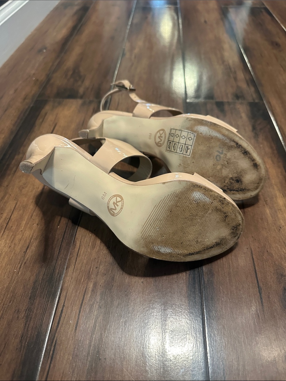 Worn once, great condition - Picture 6 of 7